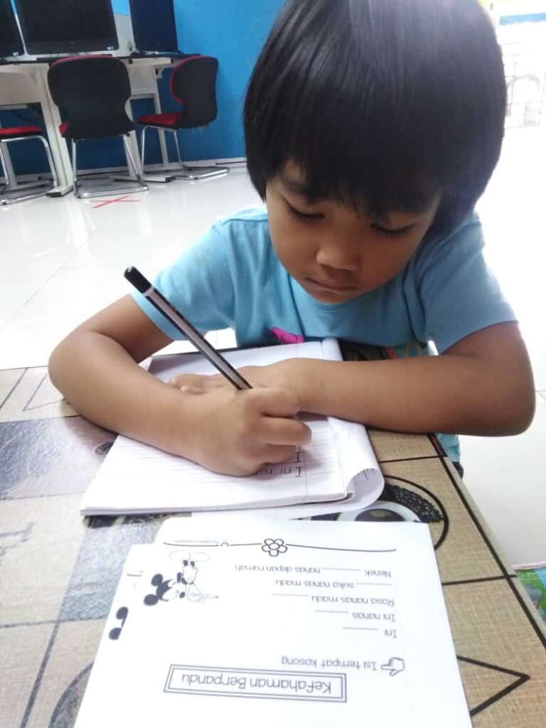 06e954ce 4da8 4dab 93d7 8e32a124bd3a